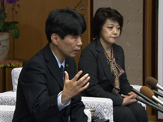 ツイッター 太 山本 一 安倍首相のTwitterアカウントで山本一太議員が「爆睡」と誤爆ツイートし謝罪