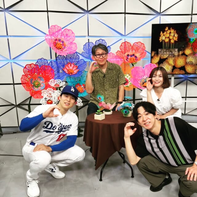 ＼今日のCATHY／

5/3(土)より開催『立体切り絵ペーパーフラワー珊瑚花展』🌺🌼
紙本来の色味を活かした作品の魅力を製作者のクニヨシミツルさんに語っていただきました✨
5/10(土)、11(日)にはワークショップも開催！
詳しくは『珊瑚花』のインスタグラムをチェック✔

#イマココlive はユーポス🚗那覇新都心店へ🎦
おなじみの喜屋武さんがGWフェアをご紹介！
のはずが…相撲対決！？結果はいかに！！

ぐしけんパンからおいしいお知らせ！
「みみ」までやわらかい食パン🍞『みみのこさん』🍞新発売！
かわいいキャラクターが目印です✨

見逃し配信サイト
「Quebee」からも見ることができますよ〜📱💯
みなさんチェックしてみてくださいね！🔍

CATCHYは月～金曜16:15～生放送！ぜひ見てね👀

･････････････････････････････････････････
『今より“ちょっとだけ”よくなる』情報をお届け
あなたの生活により添った、手が届きそうなシアワセ、情報、知識を
@cathy.qab
･････････････････････････････････････････

#okinawa #qab #沖縄 #catchy
#視聴者プレゼント #カヌチャリゾート #ディナーチケット
#ぐしけんパン #新商品 #みみのこさん #食パン 
#珊瑚花 #GW #ワークショップ #クニヨシミツル
#ユーポス #GWフェア #那覇新都心