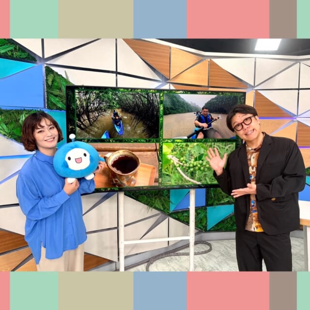 ＼今日のCATCHY／

おさんポっポ🐾のコーナーは、
『世界自然遺産　癒やしの村　東村をおさんポっポ』✨
朝6時に集合して、カヌーツアーからスタートしました⛵🌳

MCのお2人にお散歩クイズ✍
Q.「カヌーの操作に慣れ始めたポっポに ある洗礼が！それは一体なんでしょうか？」

◇
#イマココlive はSUPERライブマーケット🛒
今日は西町りうぼうへ🎦

青果コーナーのおすすめは「サンゴールドキウイ」🥝
たいすけお兄さんが“キウイが食べたくなる曲”披露で試食をゲット!?

りうぼうオリジナルのチムグクルシリーズから
「すばパス」がおすすめ商品！🍝
沖縄そばの麺に絡めるソースの『イカスミ味』『めんたい味』がラインナップ✨
新感覚沖縄そばグルメのお味は─!?😋

◇
9月23日（水・祝）にリップサービス2年ぶりの単独公演
『ねぇ』が開催決定!!🎉
会場はアイム・ユニバース てだこホール 小ホールにて、16時開演です！✨
CATCHYでもおなじみの2人の掛け合いをお見逃しなく❗️

見逃し配信サイト
「Quebee/キュエビー」「QAB公式YouTube」からも見ることができますよ〜📱💯
みなさんチェックしてみてくださいね！🔍

CATCHYは月～金曜16:15～生放送！ぜひ見てね👀

･････････････････････････････････････････
『今より“ちょっとだけ”よくなる』情報をお届け
あなたの生活により添った、
手が届きそうなシアワセ、情報、知しきを
@cathy.qab
･････････････････････････････････････････

#okinawa #qab #沖縄 #catchy