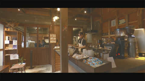 ビジネスキャッチー 老舗「鰹節店」が人気「コーヒー店」に！リノベで地域ににぎわい