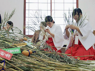 新年を前に福笹作り