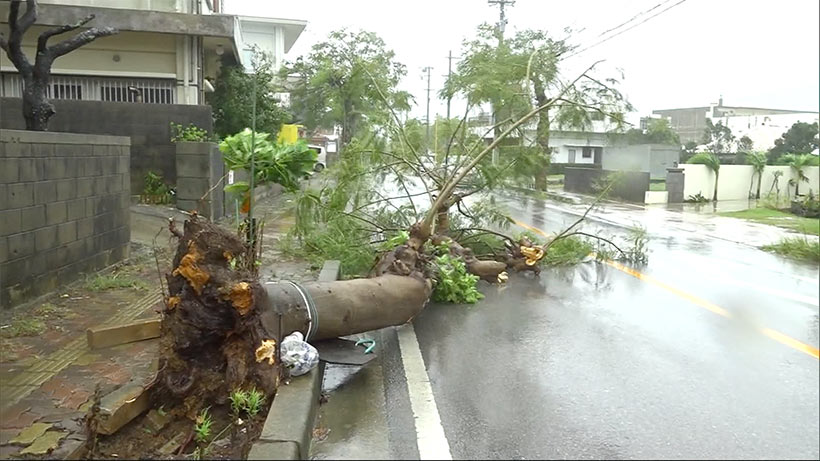 台風１２号が先島諸島に最接近