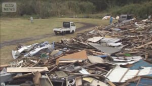 4日間で台風2つ直撃で復旧に追われる八丈島　島民は「いつ廃棄物捨てられるか不明」