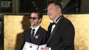 浅野忠信にモンゴル国最高位勲章、白鵬氏も浅野の活躍に感謝【芸能動画】