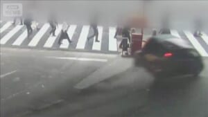 名古屋駅前　3人死傷事故　時速約60kmでカーブに進入か