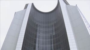 大阪府警の警察官ら逮捕　捜査名目で情報を不正入手か