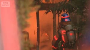 さいたま市で住宅全焼の火事　ポンプ車など14台が消火活動にあたる