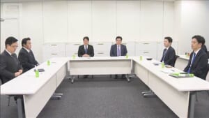 ガソリン暫定税率廃止　自維公、年内は補助金で引き下げ調整