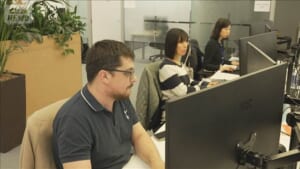 クマ被害　外国人客からも不安の声 旅行会社　旅程短縮や撃退スプレー準備など対応