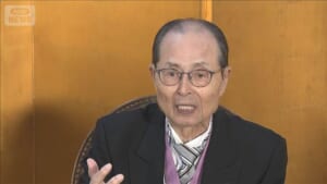 天皇陛下が文化勲章を授与 王貞治さんら8人が受章