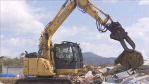 八丈島に台風直撃から1カ月　断水続く地域や大量廃棄物も