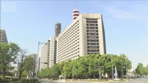 派遣型風俗店の女性を盗撮か　徳島県議の男（64）を逮捕