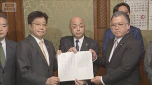 自民・維新　定数削減法案を提出　今国会で成立目指すも不透明