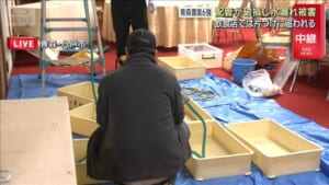 配管が破損し水漏れ被害　飲食店では片づけに追われる　青森震度6強