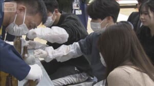 学生が警視庁の捜査を体験 なり手不足の中 仕事の魅力をアピール