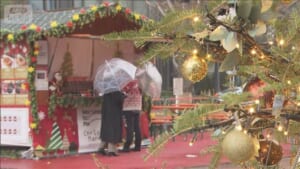 雨のクリスマスイブ　関東は今季一番の寒さ