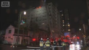 新潟市でマンション火災 1人搬送　「布団が燃えている」と通報
