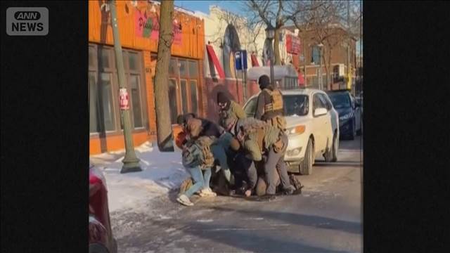 ICEの女性銃撃からデモ続く　ミネソタ州で連邦職員が発砲　男性死亡