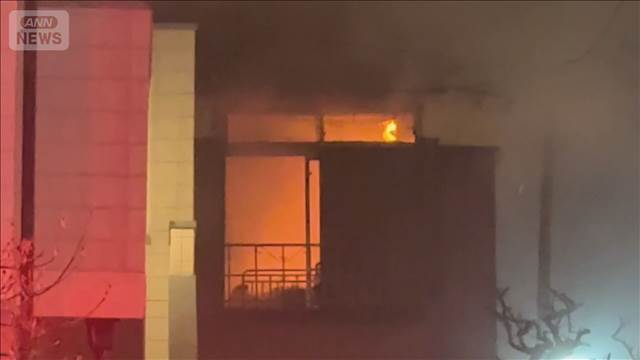 東京・自由が丘で住宅5軒の火事　ポンプ車など約40台出動　高齢の男女2人死亡