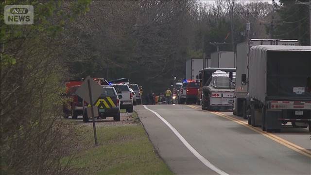 米テネシー州で校外学習へ向かうスクールバスが事故　2人死亡　7人以上が転送