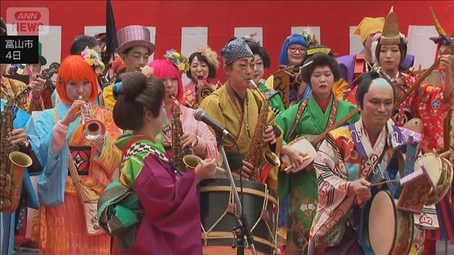 富山市に春を告げる「チンドンコンクール」が開幕