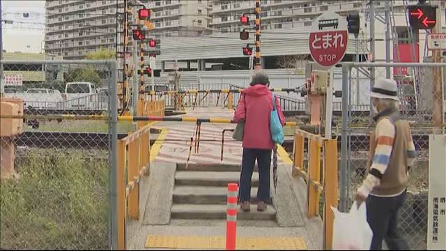 盗んだ自転車を踏切内に放置か　教師の男逮捕　大阪・堺市