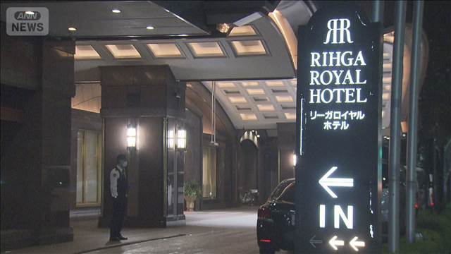 新宿区の高級ホテルで“殺人未遂” 女性を刃物で…　58歳女逮捕 男女けが
