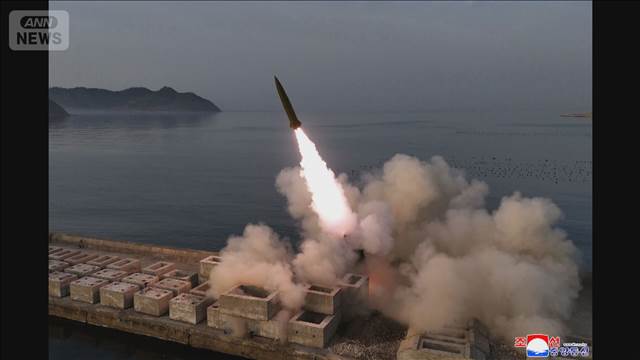 北朝鮮が発射の弾道ミサイル　「戦闘力示した」 クラスター弾か