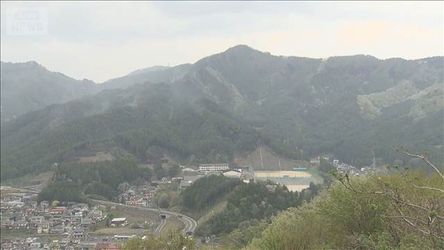 昨日の雨で延焼の勢い弱まる「火の勢いは制御下に」 きょうも雨予報　岩手・大槌町
