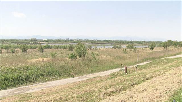 利根川　河川敷の土中に遺体　“窃盗”で逮捕の男が関与か　群馬・伊勢崎市