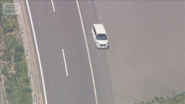磐越道21人死傷バス事故　約200m手前から車線逸脱か