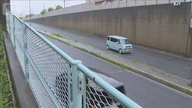 運転の18歳男を逮捕　中央分離帯に乗り上げ10代男女4人死傷の事故　千葉　