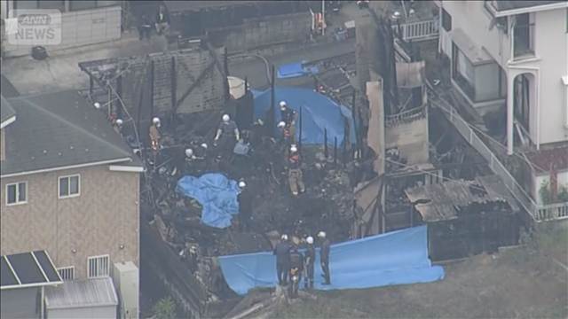 住宅全焼 3人の遺体発見 家族4人と連絡とれず 東広島市