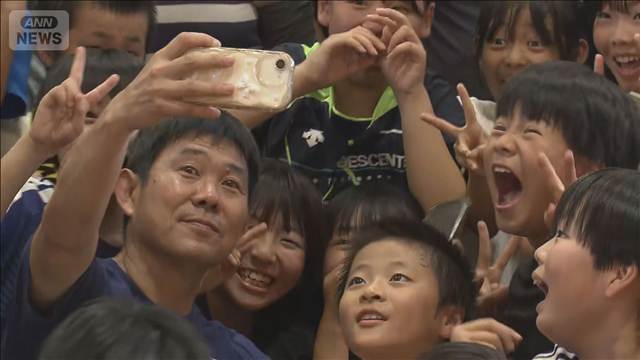 森保監督「励ましのエール届けたい」　熊本地震 子どもらと交流