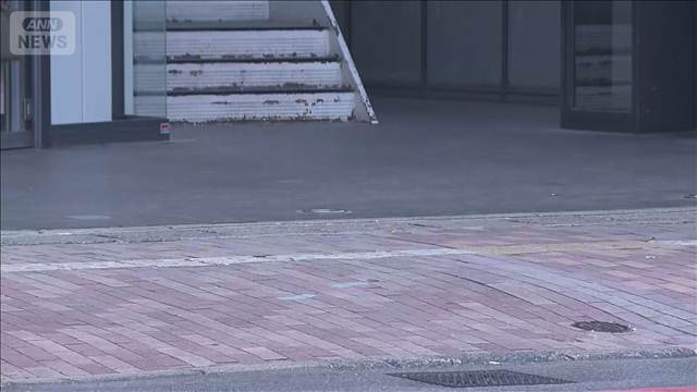「路上で男性が倒れている」　ビル敷地内で倒れた男性が死亡　身元確認急ぐ　福岡市