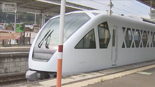 特急列車にはねられ4人死亡　「見張り員」運転士に“安全合図”