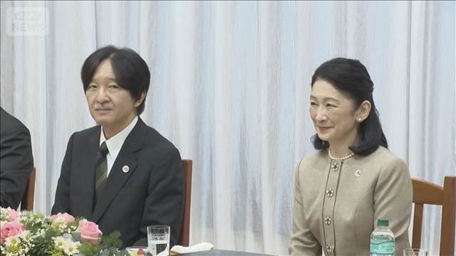 パラグアイの秋篠宮ご夫妻　日本人移住地の「道の駅」訪問