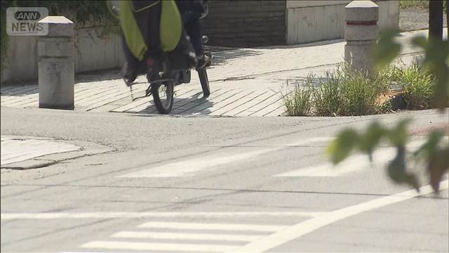 スーパーでケチャップ盗み女性の顔にかけたか　15歳の高校生ら4人逮捕