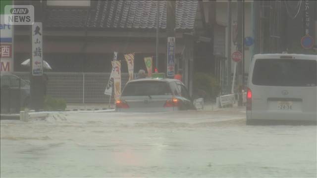 大雨特別警報など記録的大雨　石川県 400人超が孤立状態
