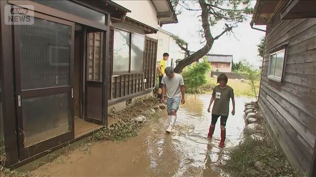 石川・富山記録的な大雨から一夜明け 土砂崩れ多数の浸水被害　孤立続く