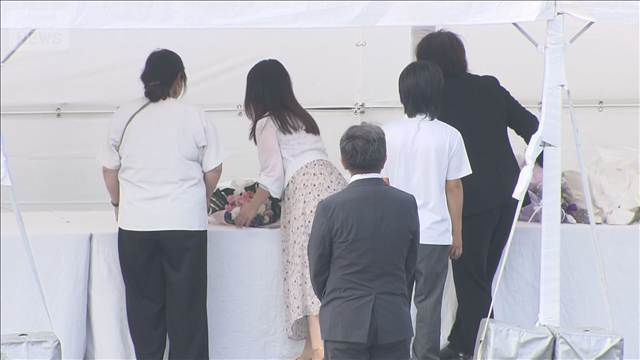熊本地震1カ月　妻を亡くした男性「思い出振り返る余裕ない」