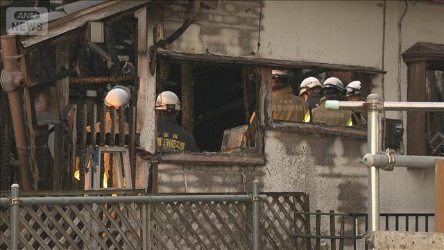 住宅火事　焼け跡から2人の遺体　千葉・東金市