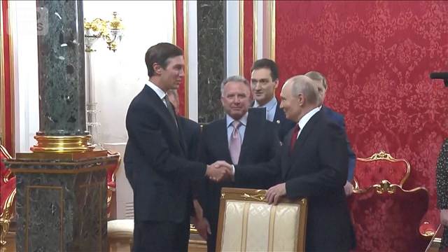 米特使らモスクワを訪問　プーチン氏と「戦争終結案」協議