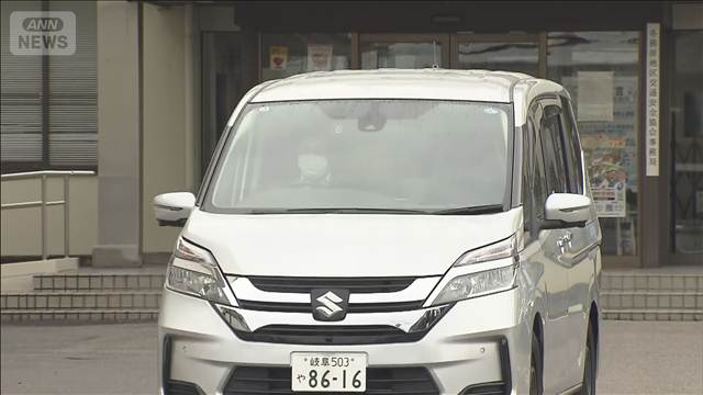 就寝中の娘2人 投げ落としたか 逮捕の父親は「黙秘」　岐阜
