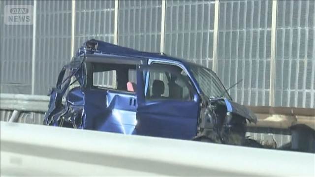 トラックが軽乗用車に追突 1人死亡 1人意識不明　福島・東北道