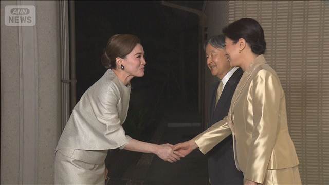 両陛下がタイ王妃と“お茶” 御所で懇談　お出迎え時には笑顔で握手