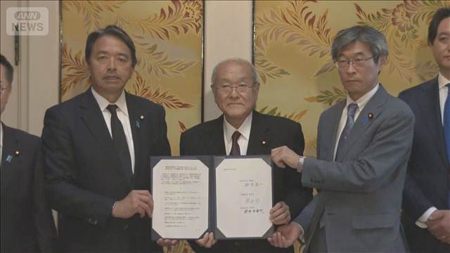 自・維・国「比例31減」案に正式合意