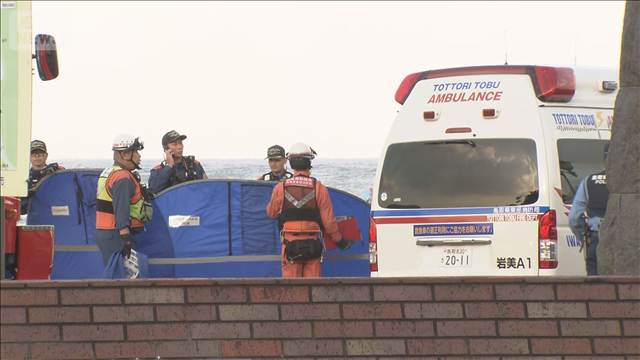鳥取市 塩見川の河口付近で成人とみられる男性の遺体　その場で死亡確認