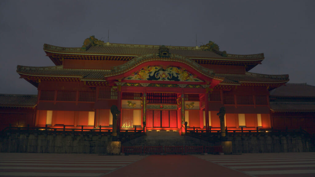 首里城(5) 幻想的な首里城の夜